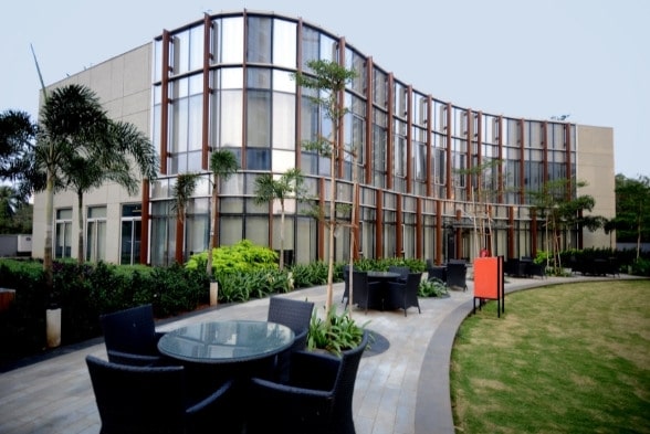 island city center dadar east